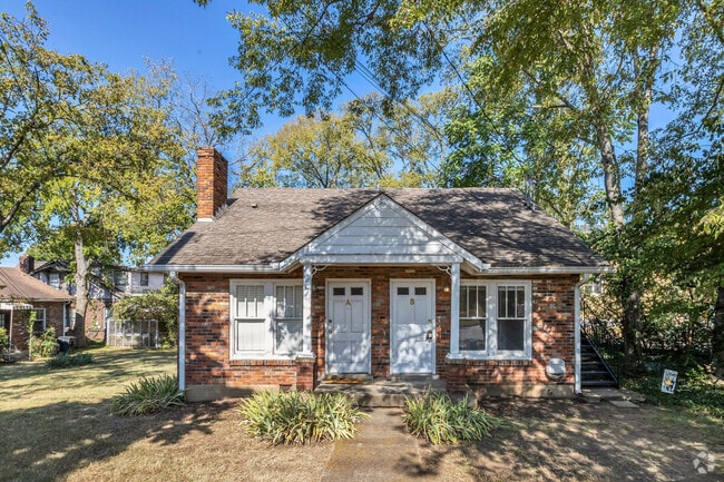Building Photo - Charming Sylvan Park Shotgun Apartment in ... Unit Park B