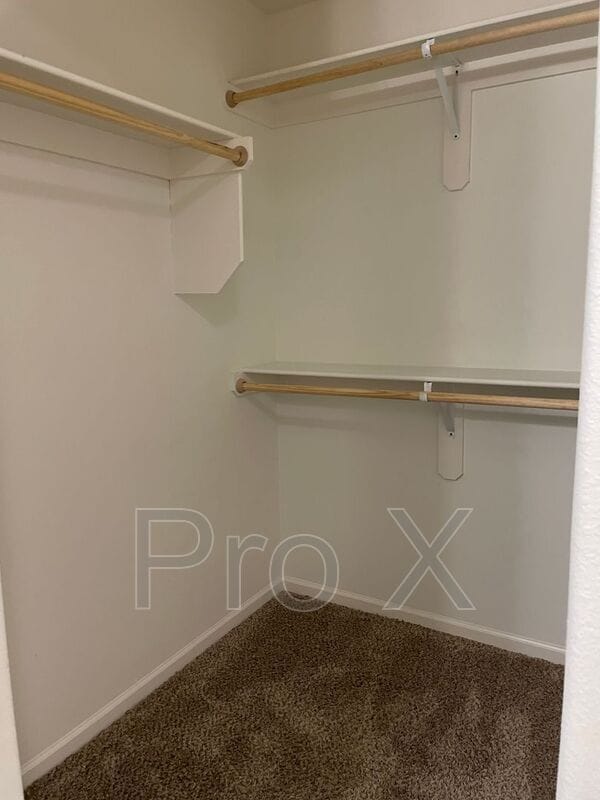 Photo - 731 N Oak St