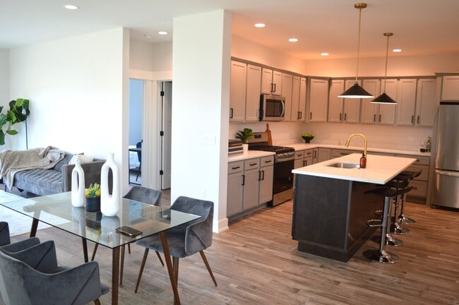 Photo - 255 NW 3rd Ave Unit 255