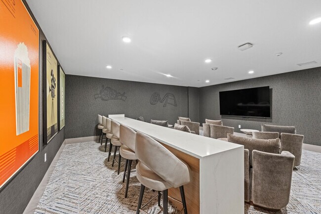 Photo - Grande Pointe