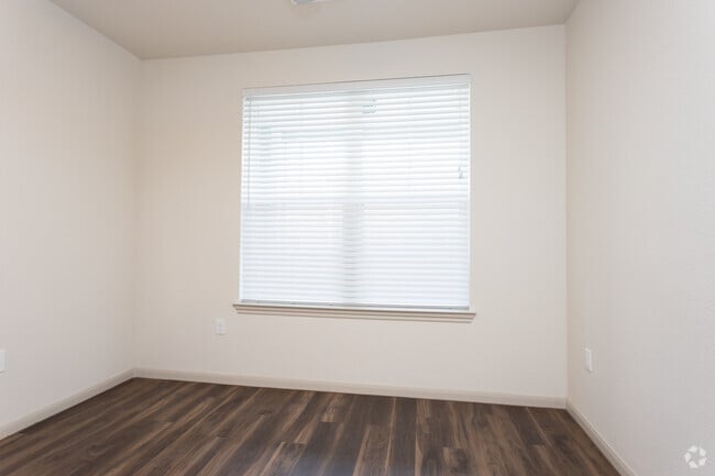 1BR, 2BA - 700SF - Pathways at Goodrich Place