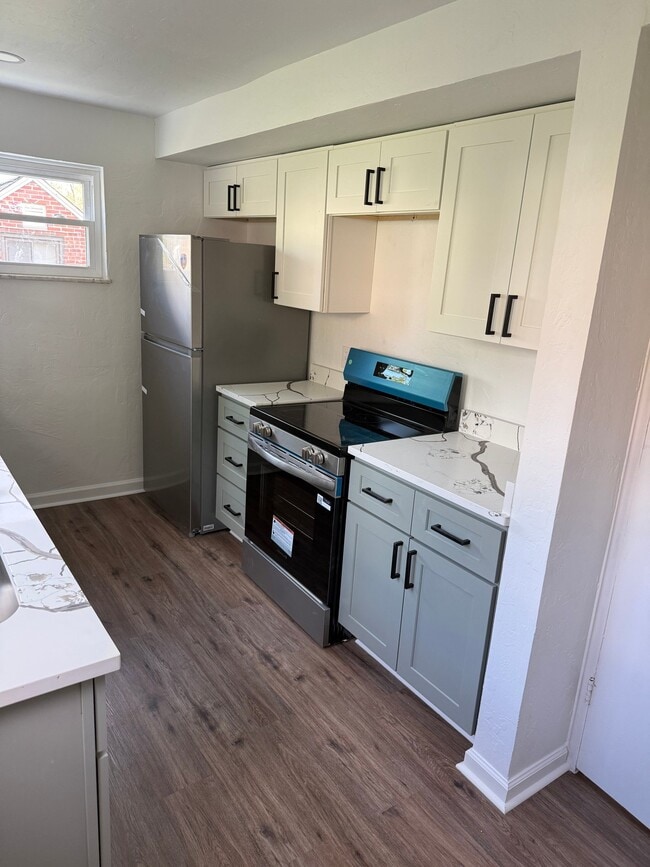 Photo - 1807 Seaton St