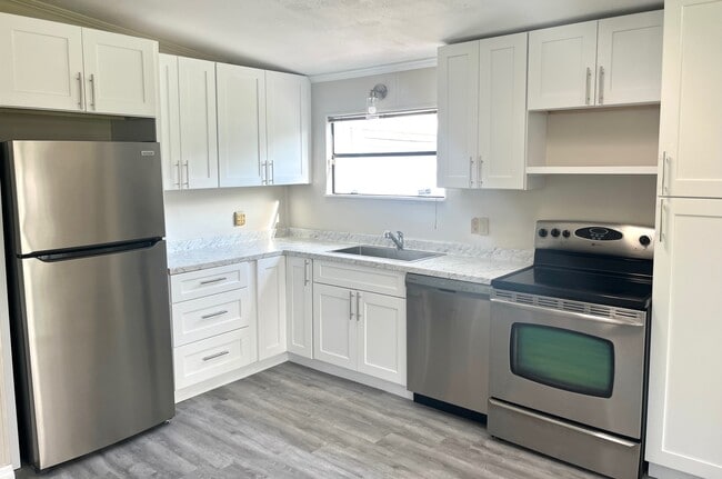 Photo - 2376 Case Ln