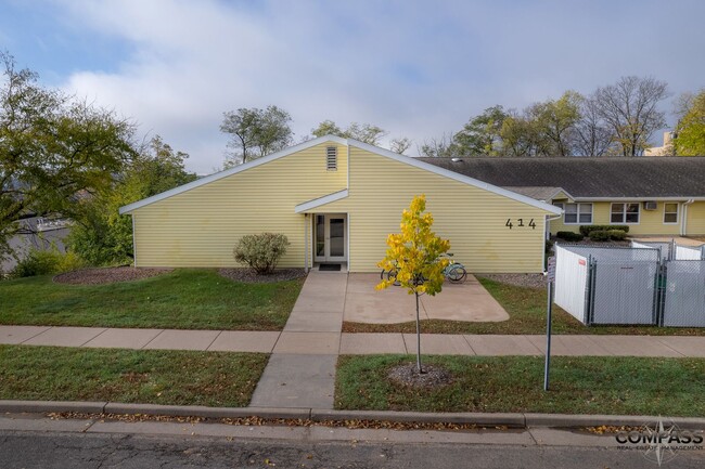 414 Doty St Apartments
