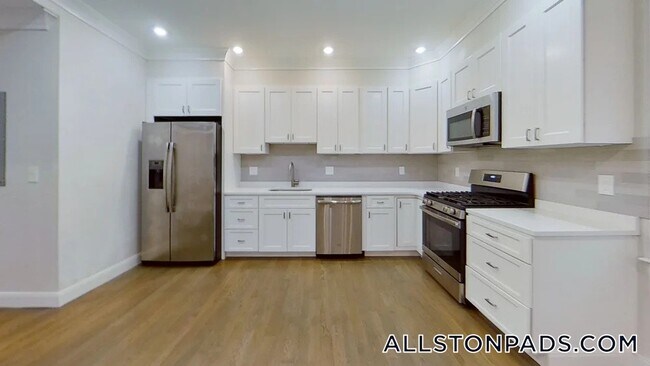 Photo - 79 Linden St Unit 2