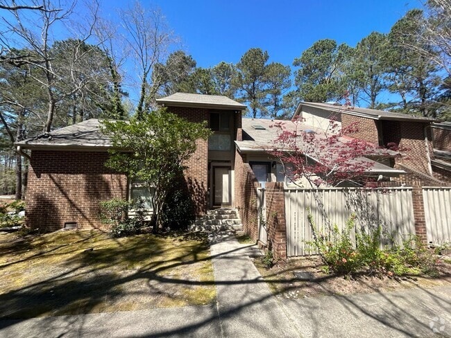 Building Photo - 1 Gardenwood Ct Rental