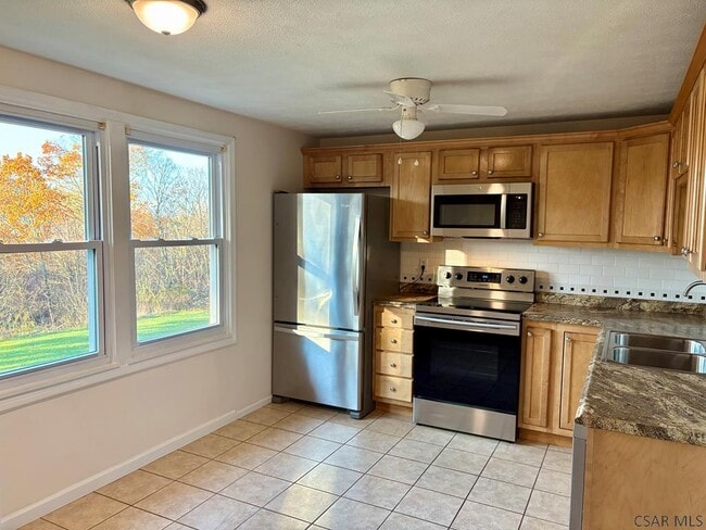 Photo - 427 Devon Dr