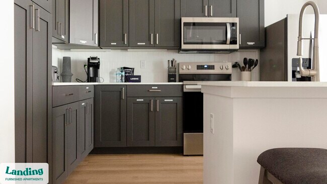 Photo - 650 N Main St Unidad 308