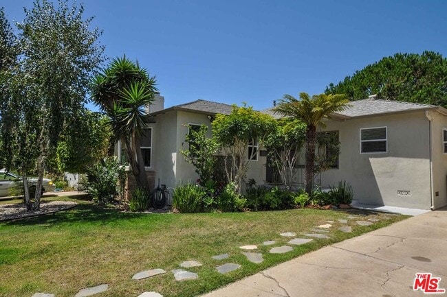 Building Photo - 2725 Bagley Ave Rental