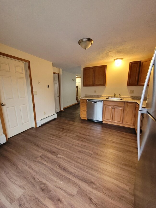 Photo - 95 Tiffany St