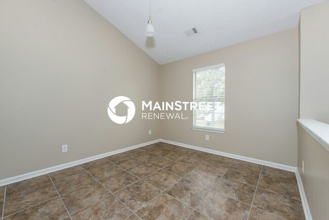 Photo - 4 Bedroom Pet-Friendly Home in Rex, GA with Main Street Renewal