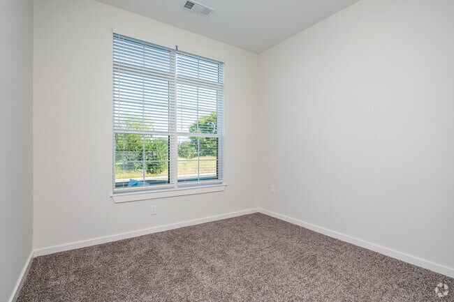 1BR, 1BA - A2 - 652SF - Bedroom