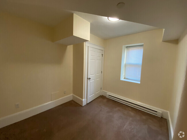 Building Photo - 131 Park Dr Rental