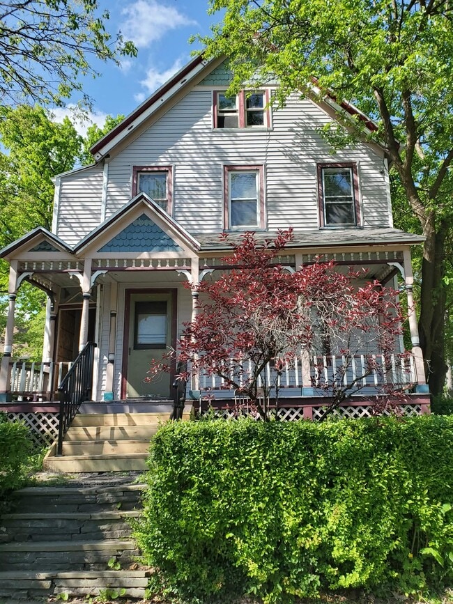 Building Photo - 21 Schubert St Unit 21 Schubert St Binghamton NY FL 1