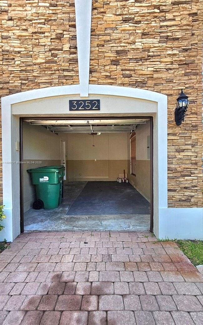 Photo - 3252 NW 103rd Pl