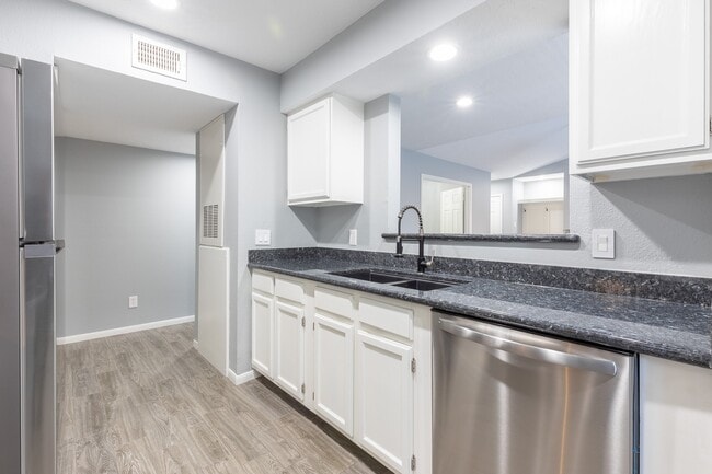 Photo - 14600 Fonmeadow Dr