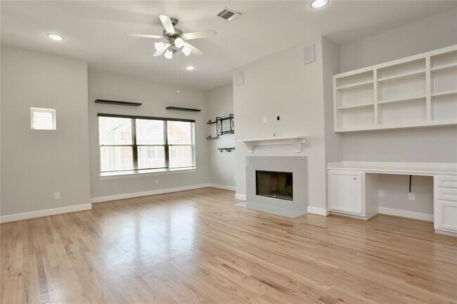 Photo - 3614 Main Plaza Dr