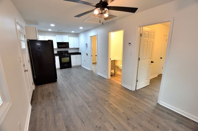 Photo - 1709 Fountain St