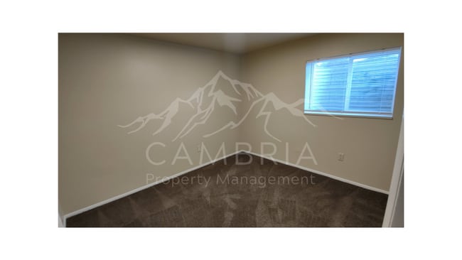 Photo - Roomy 4 Bedroom Rambler with additional bonus room