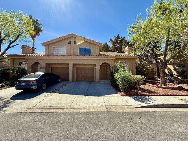 Photo - HENDERSON HOME WITH UPGRADED KITCHEN AND 2 PRIMARY BEDROOMS