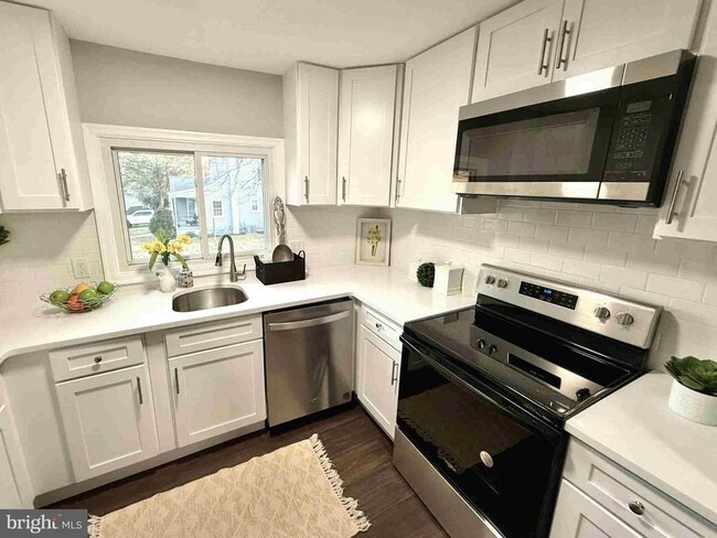 Photo - 2220 Brunswick Ave