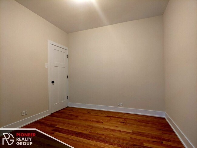 3720 N Pine Grove Ave Unit 3722-W3