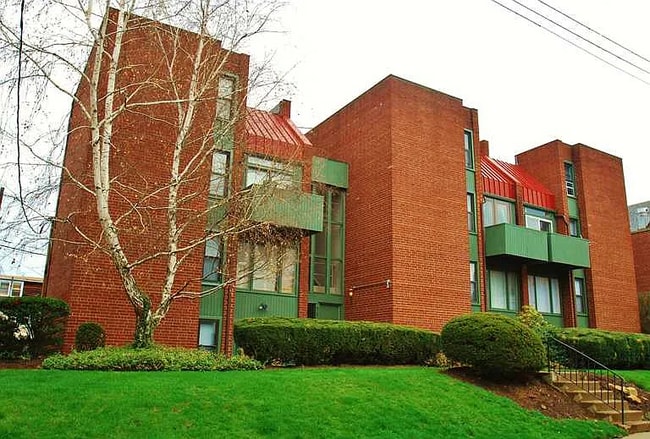 Edificio - 625 Copeland St Unidad 204