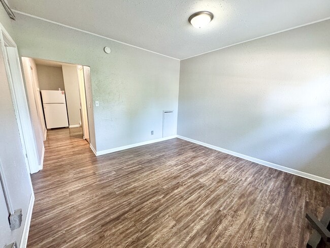 Building Photo - 727 3rd St N Unit 2 Rental