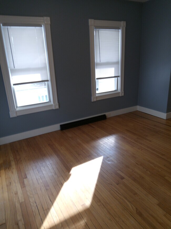 Photo - 13 2nd St Unit 1