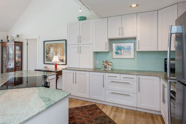 Photo - 12 President St