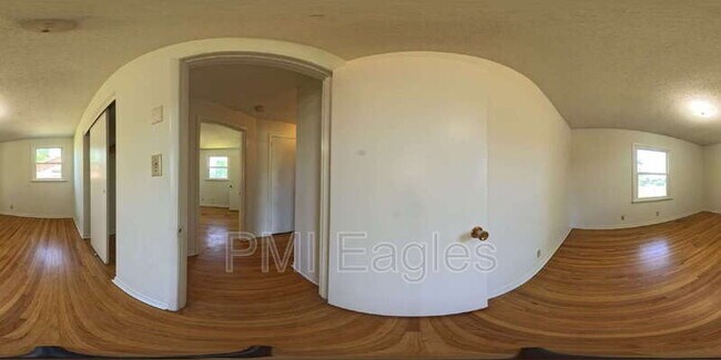 Photo - 2223 Pendleton Dr