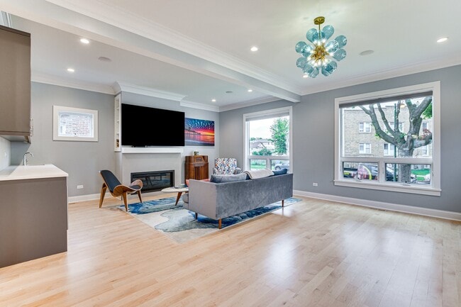 Sala de estar - 4727 N Kiona Ave