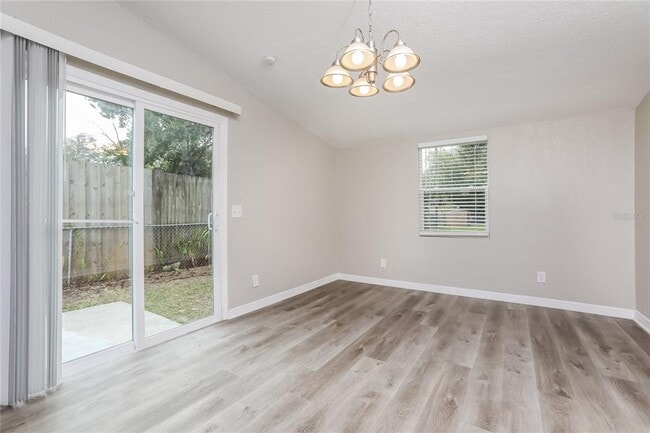 Photo - 2428 S Maple Ave