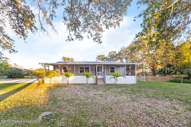 Building Photo - 826 Newfound Harbor Dr