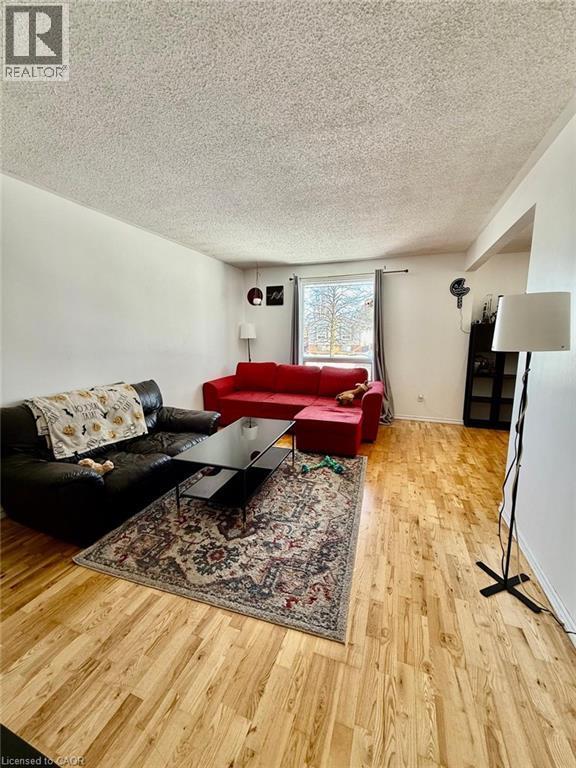 Photo - 47 Osijek Crescent