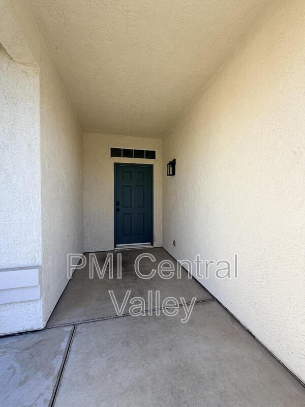 Photo - 2210 Birchwood Ct