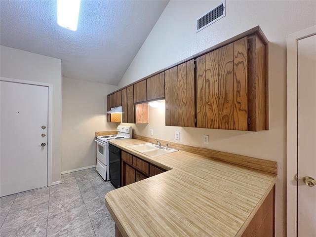 Photo - 1108 Curtis Dr