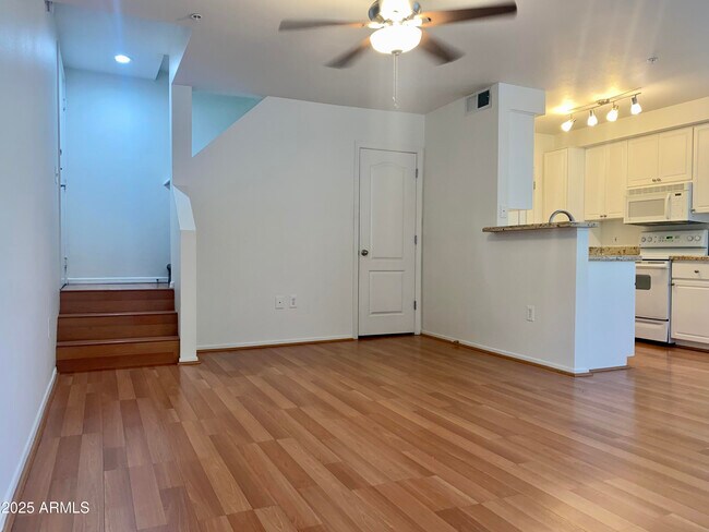 Photo - 1701 E Colter St