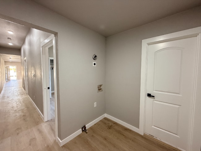 Photo - 2209 Gano St Unidad 1