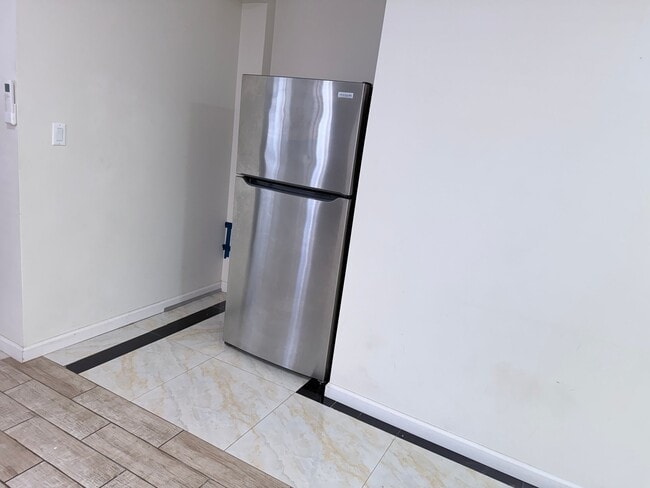 16 Vulcan St Unit 1