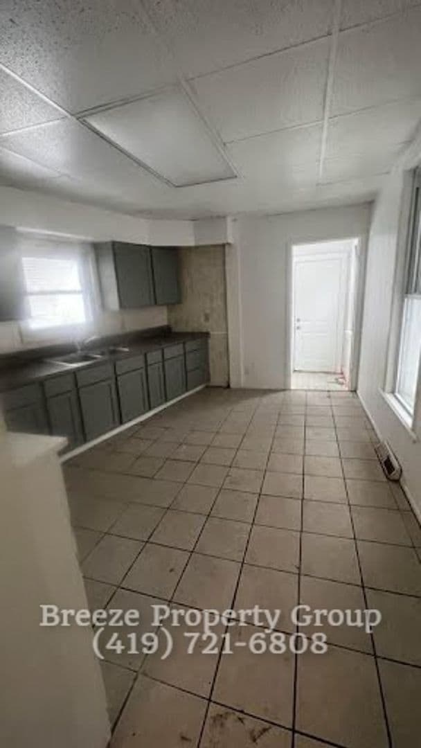 Photo - 2564 Foraker Ave
