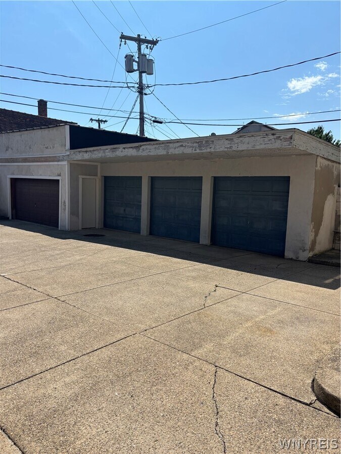 Photo - 473 Virginia St