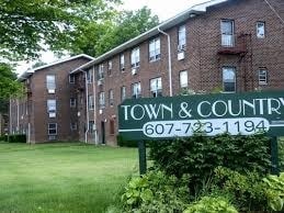 Town & Country Apartments - Town & Country Apartments