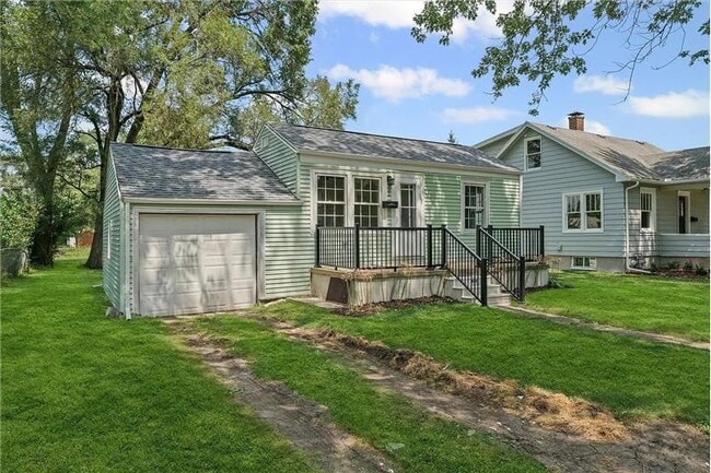 Photo - 922 W Vine St