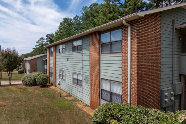 2 story buildings