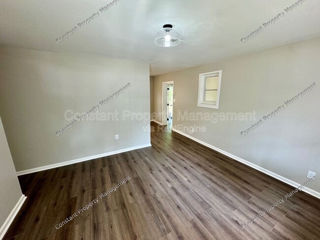 Photo - 4738 Elkan Ave