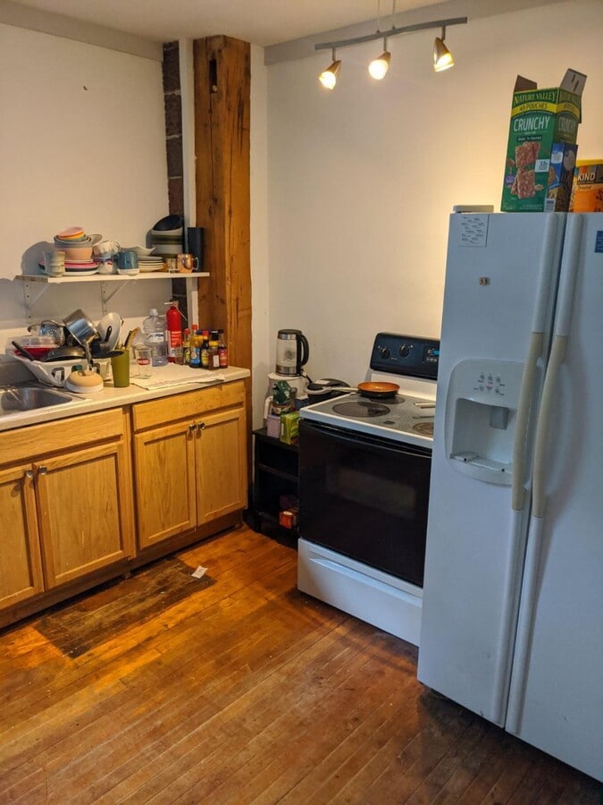 Photo - 48 S Main St Unit 2