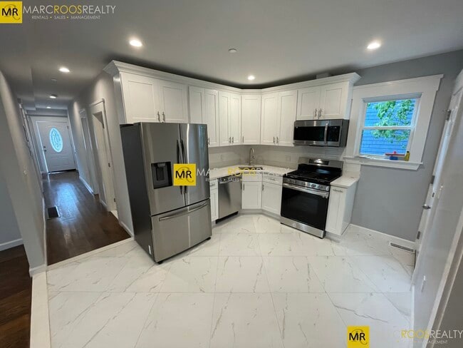 Photo - 33 Raymond Ave