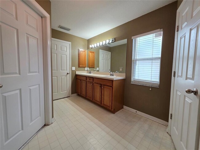 Photo - 2789 Coolidge Ave