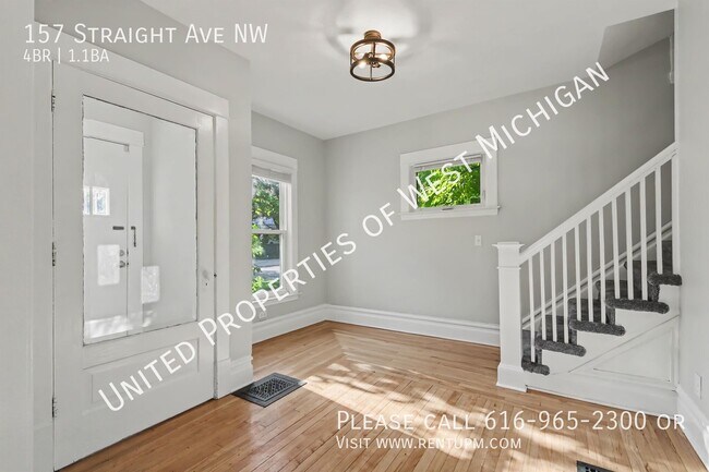 157 Straight Ave NW